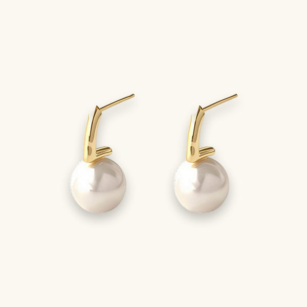 Dainty Round Pearl Stud Earrings