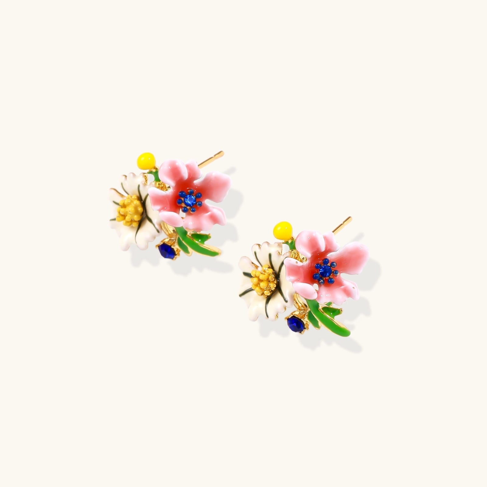 Gold-tone flower cluster studs detail