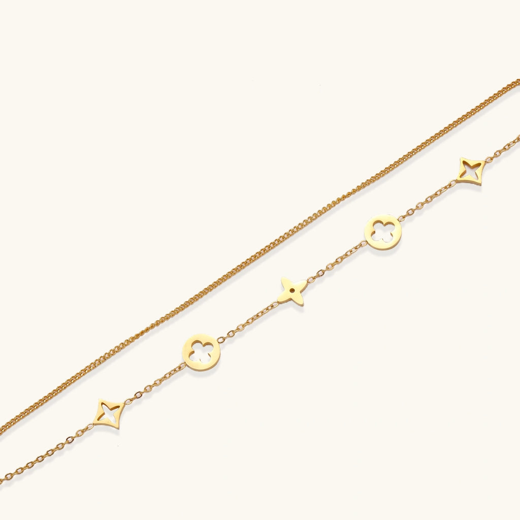 Lucky star charm bracelet double chain detail