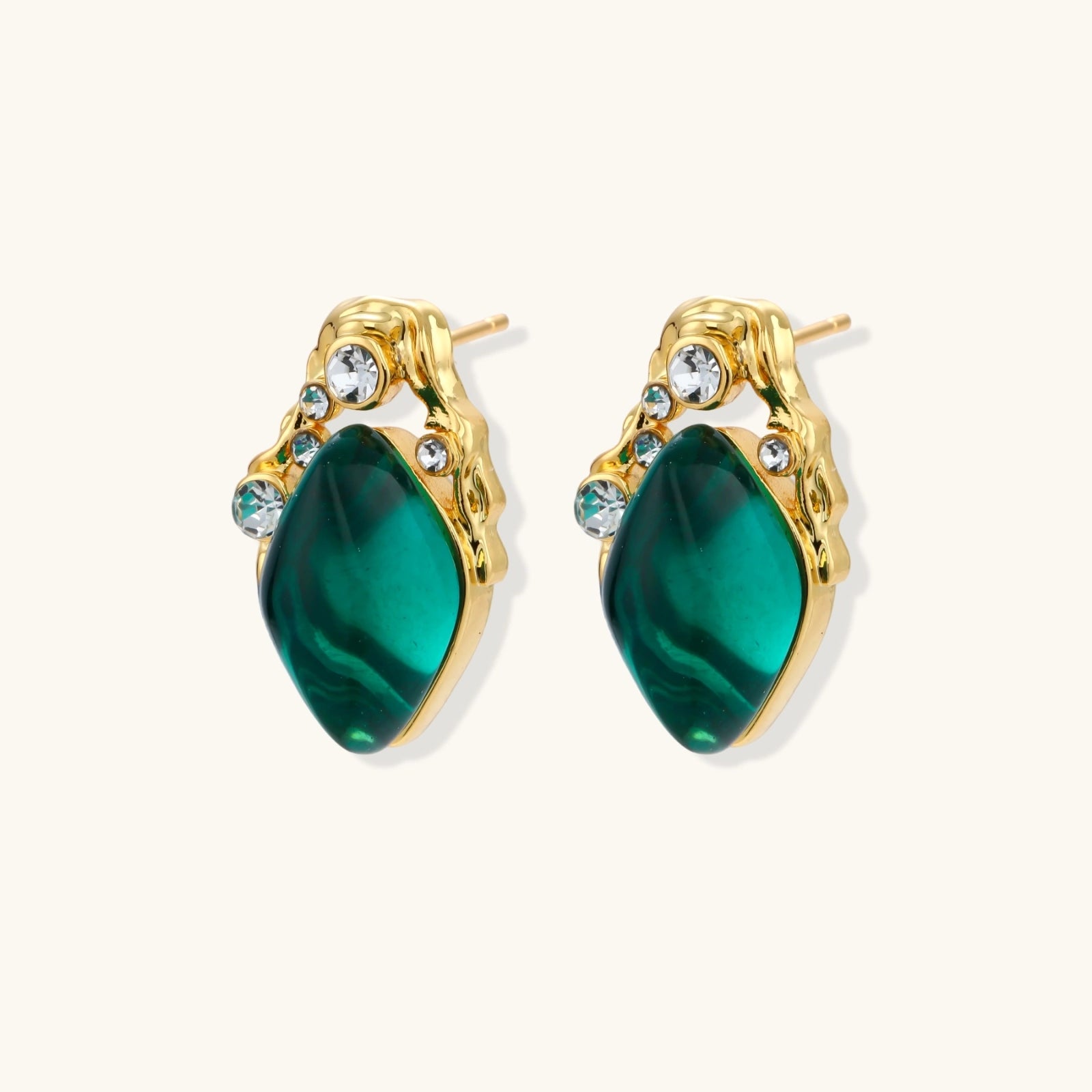Emerald green stud earrings detail