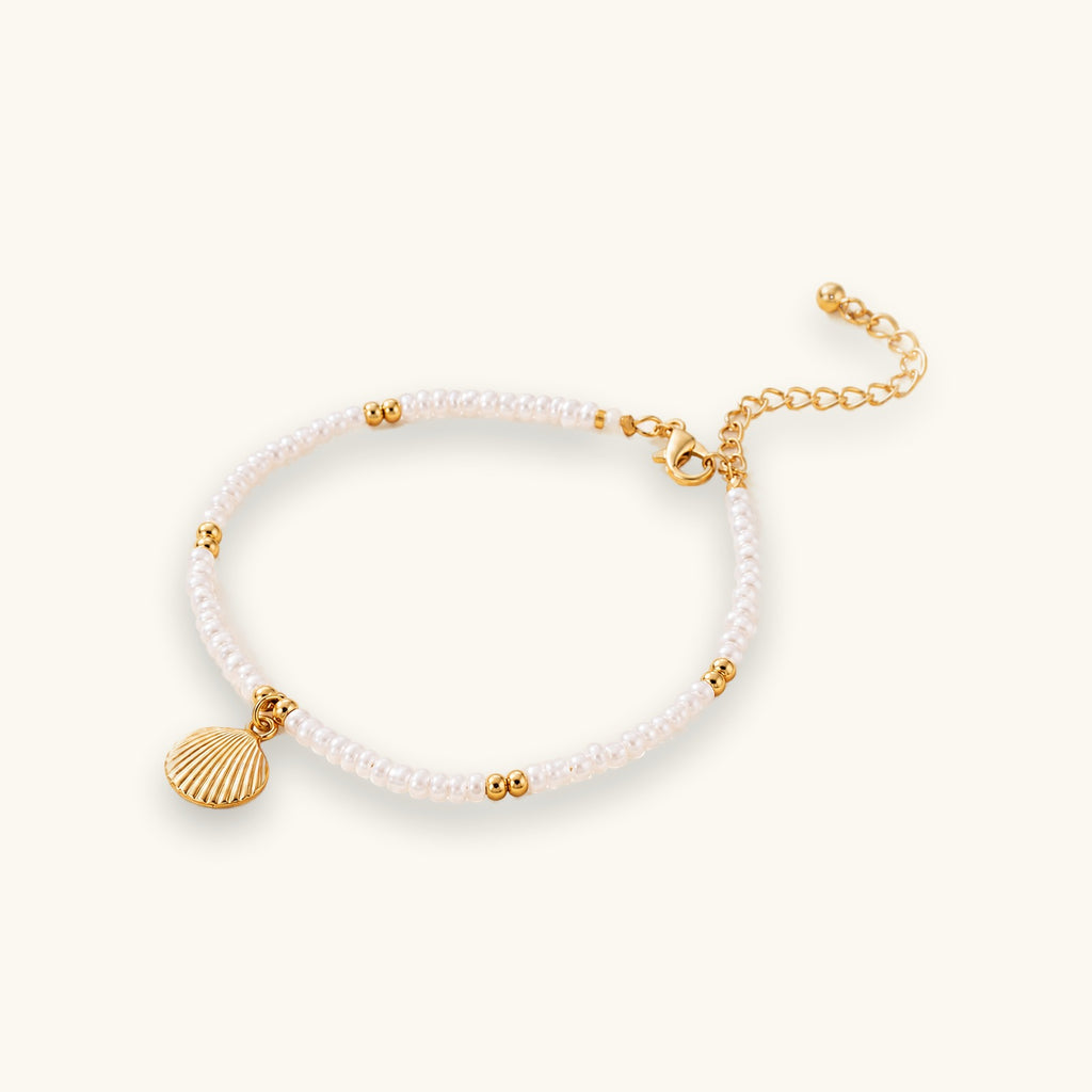 Gold-tone bohemian shell anklet