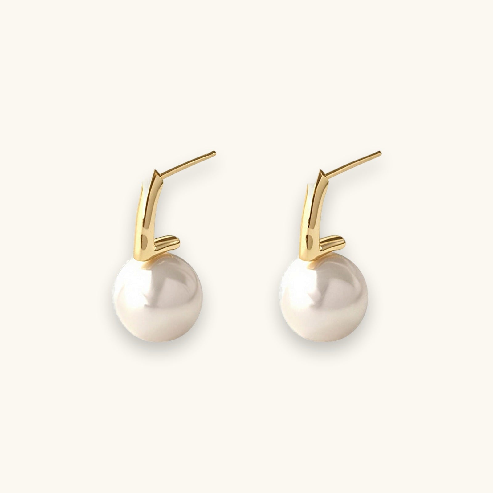 Dainty Round Pearl Stud Earrings